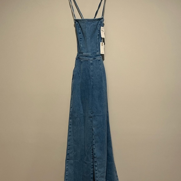 Good American Jean Jumpsuit - NEVER WORN - tags still on! Size 1 - Picture 2 of 5